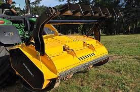 Tocator forestier - Tractor  RABAUD XYLOR 2200/250T (cu ciocane fixe) - Tractor 175 - 250 Cp, Ø 36 cm.