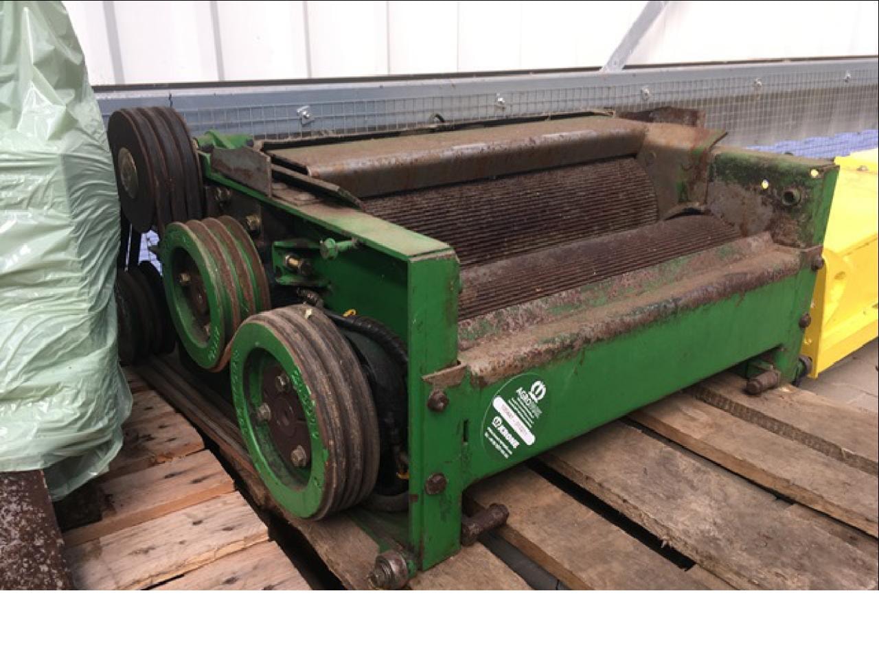 Combina Siloz John Deere CornCracker de vanzare 233145 UTILBEN